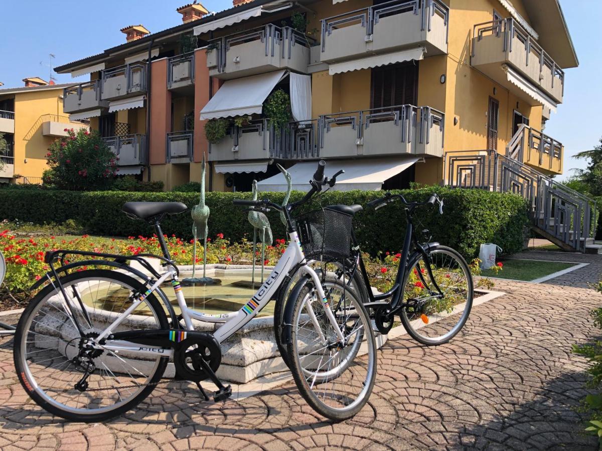 Discovery Flat With Pool & Bikes Apartment Sirmione Bagian luar foto